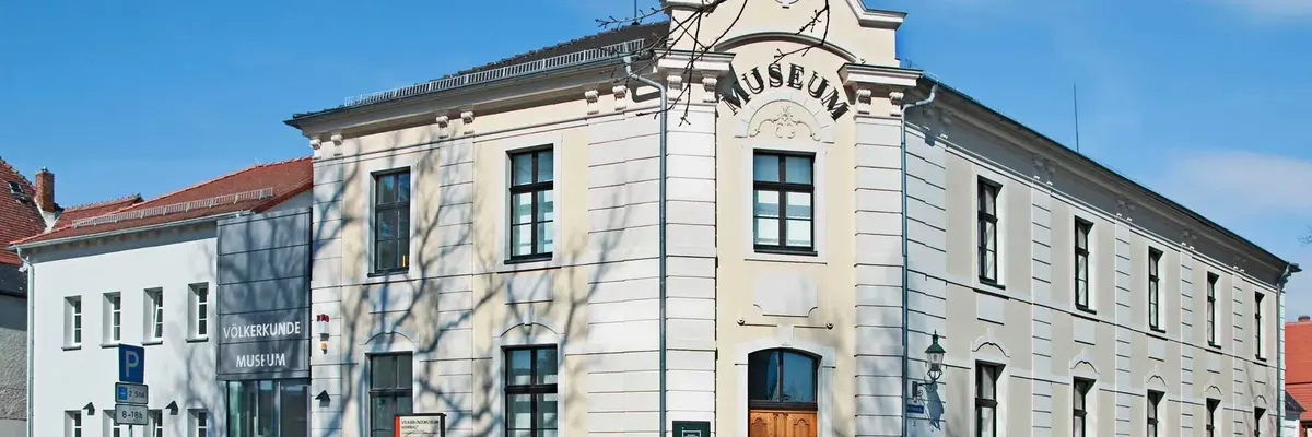 Gebäude des Völkerkundemuseum Herrnhut von außen