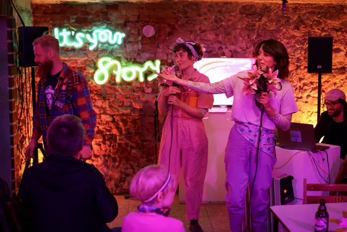 Billie Enders & Sophia Maria Keßen, Künstlerische Intervention im ECK