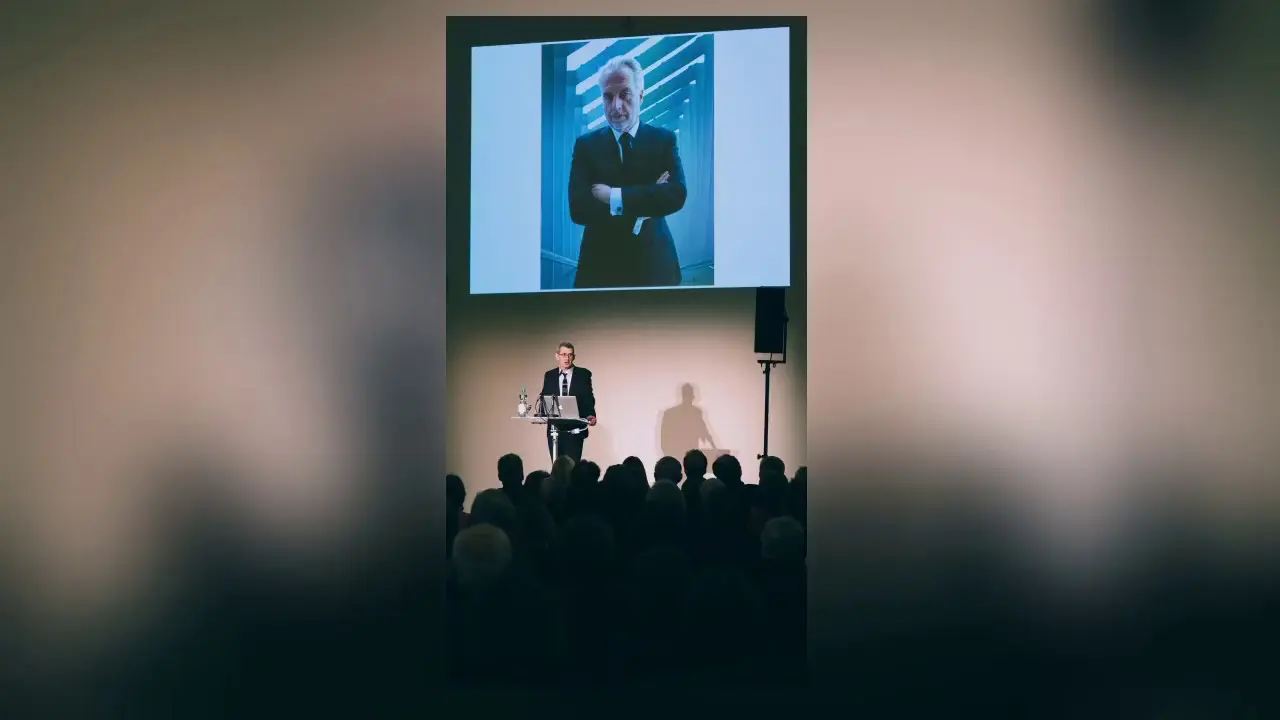 Martin Roth Lecture 2018 | Edmund de Waal
