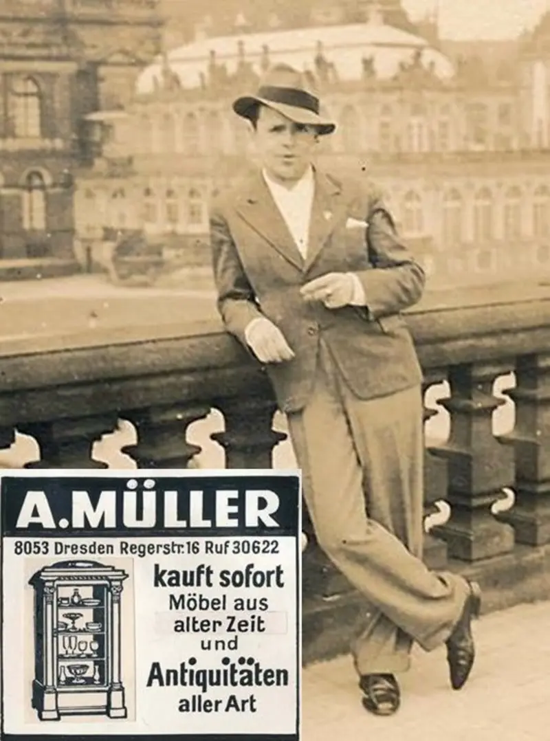 altes Foto eines Mannes, der an einem Geländer im Dresdner Zwinger lehnt